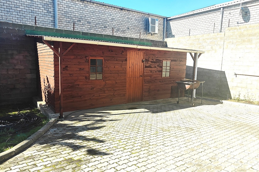 5 Bedroom Property for Sale in Piketberg Western Cape